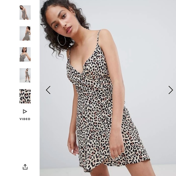 NWOT Bershka Printed Flowy Mini Dress Wrap Leopard Ruffle Size S - Picture 1 of 16